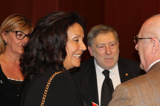 Ottantesimo anniversario dellimprenditore Bruno Brunori - LOn. Luciana Sbarbati, parlamentare europea, con il Console Armando Ginesi e il Prof. Nazareno Santoni